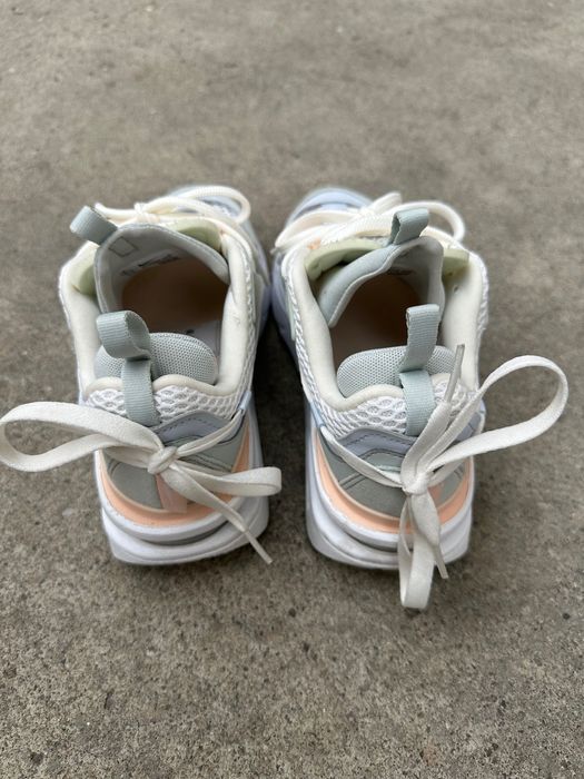 Маратонки Nike Air Max Furyosa