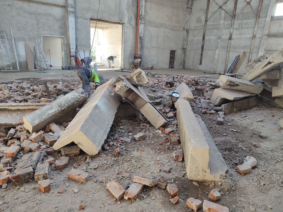 Taieri/demolări beton cu disc si fir diamantat