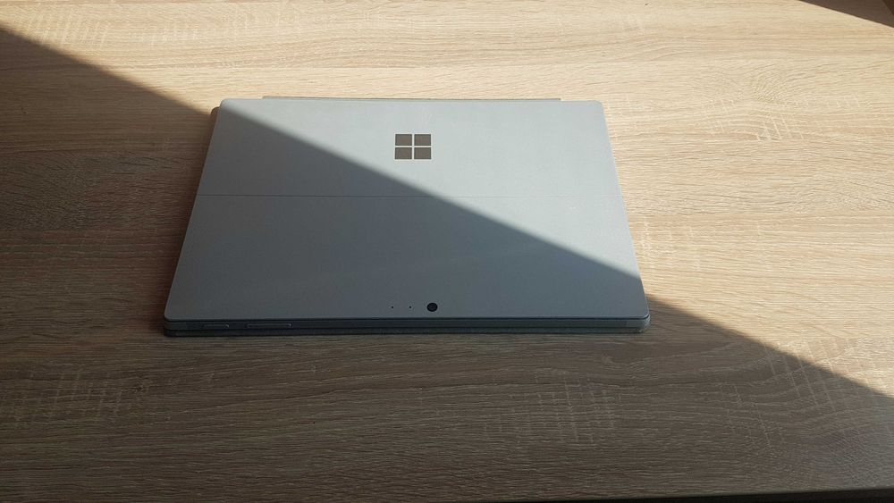 Microsoft Surface Pro 5