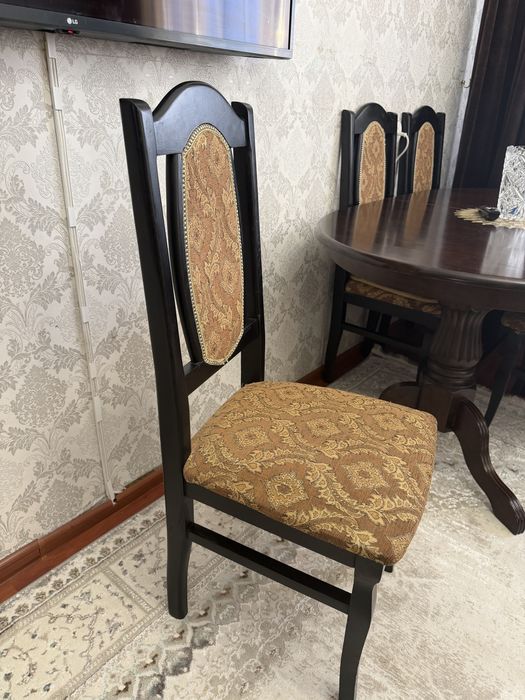 Продам стол со стульями