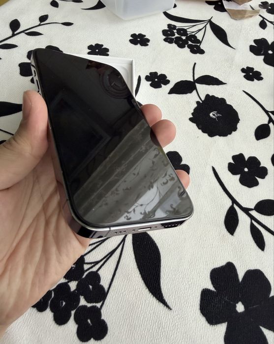 Продаю Айфон 14про