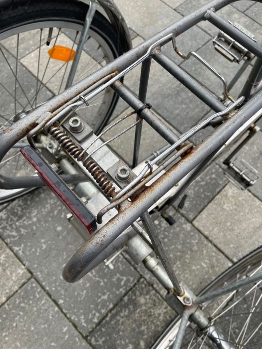 Bicicletă cu 3 roți și 3 viteze