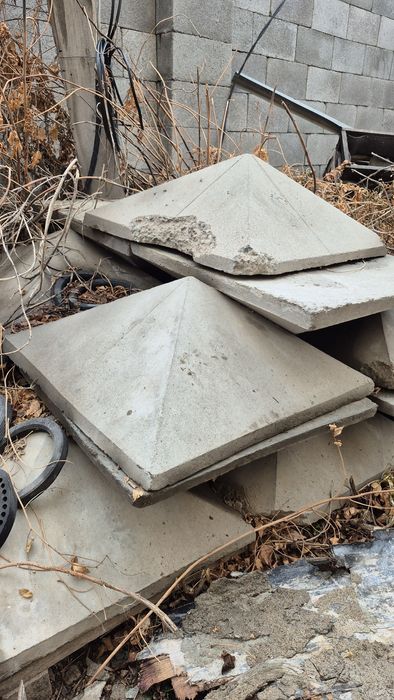 Шапка на   тумбу