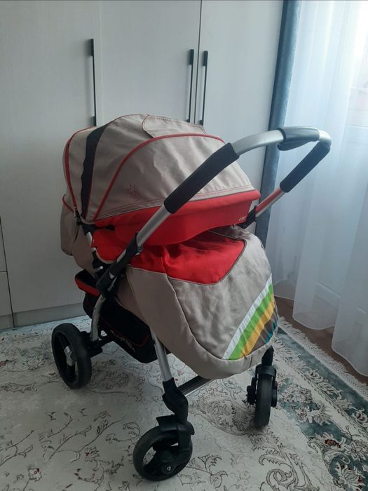 Коляска сатылады!