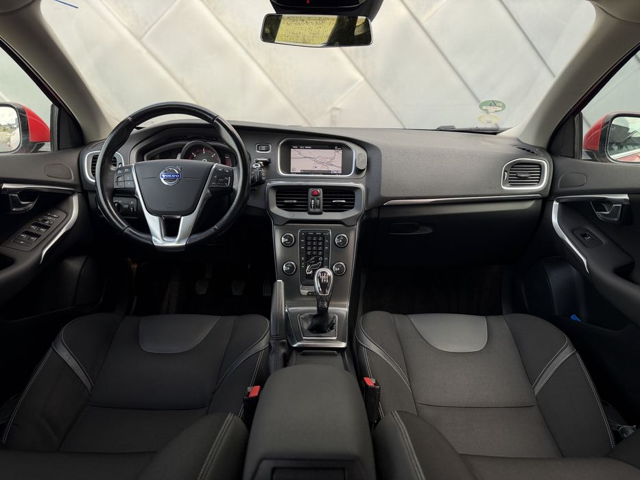 Volvo v40, 1.6 diesel, 2014, euro5