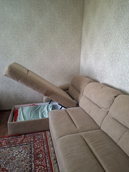 Продам диван срочно !!!