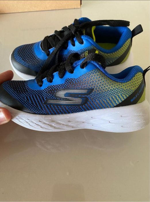 Skechers baieti marime 27