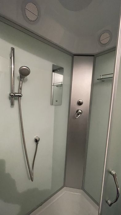 Душевая кабина новая