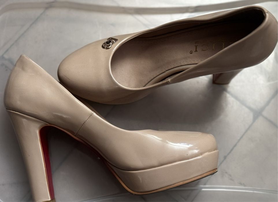 Туфли   Женские.