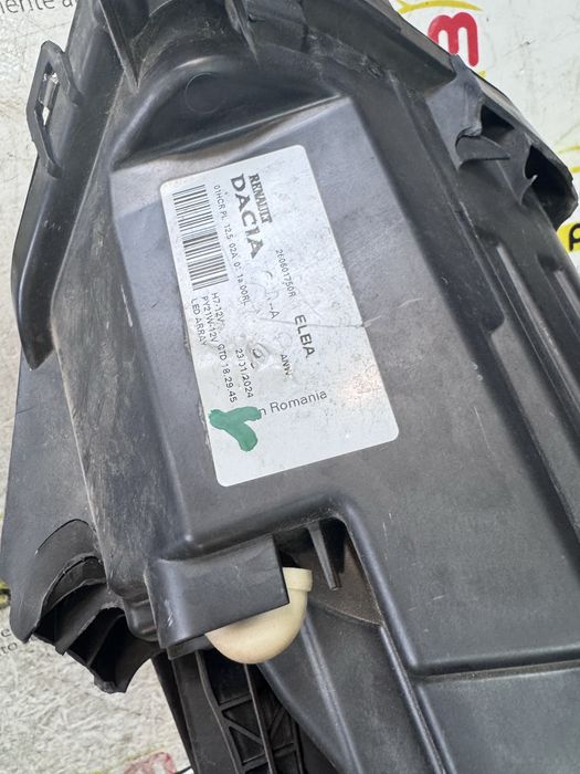 Far stanga original Dacia Jogger Sandero 3 Logan 3 facelift 2024-2026