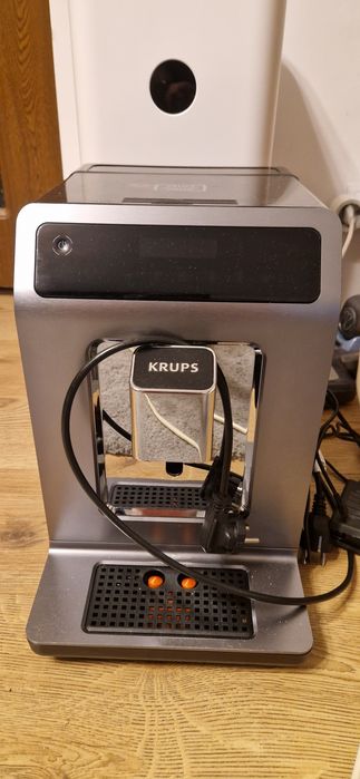 Krups Evidence Plus EA894T10 – expresor cafea