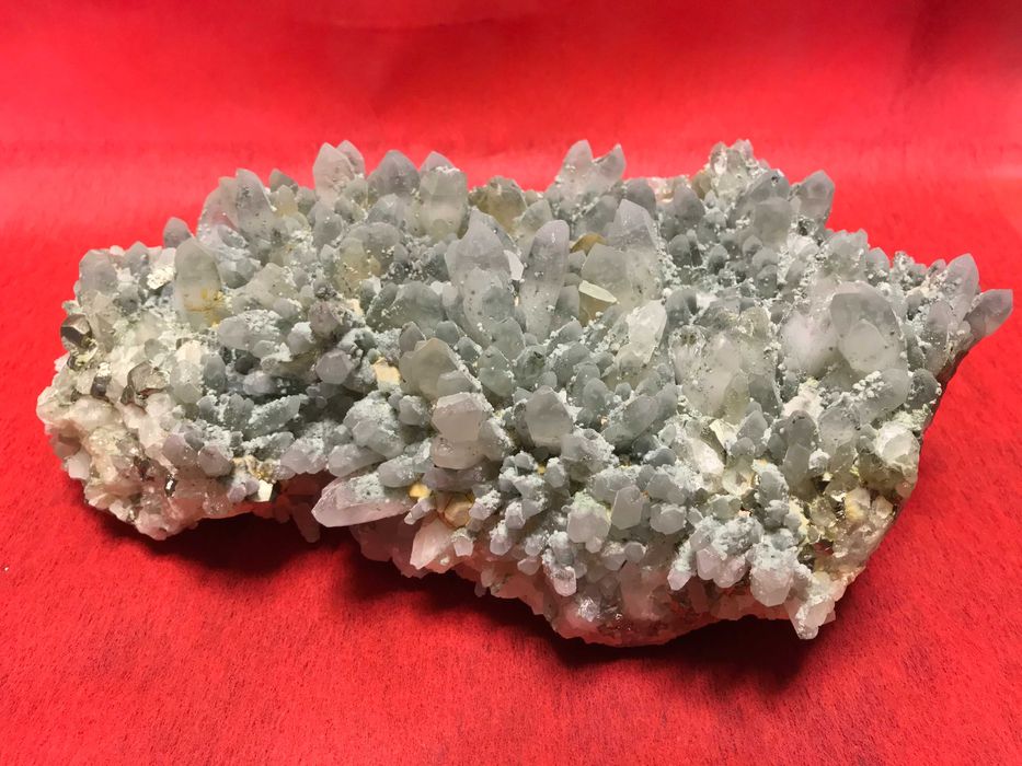 Кварц с пирит голям