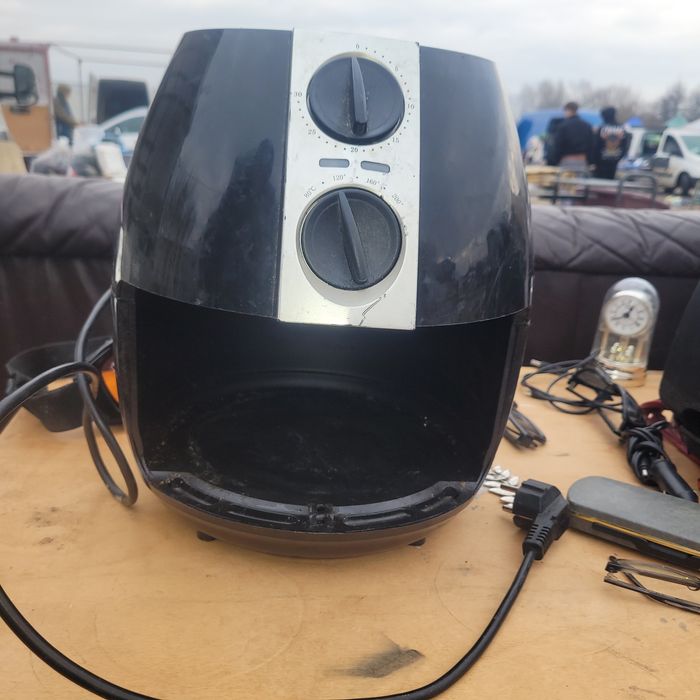 Fripteoza cu aer cald 1500w