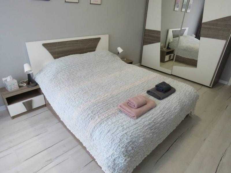 Дава се под наем Двустаен апартамент в Бургас, Изгрев - 65 кв.м за 714 € - Снимка #5