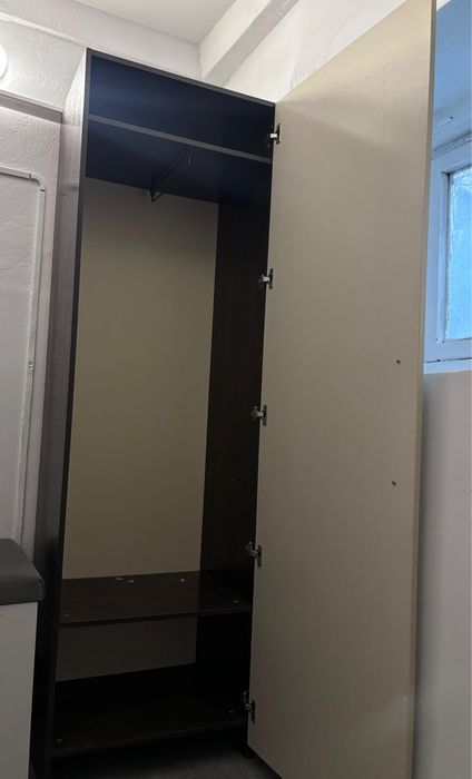 Продам два шкафа одинакового размера