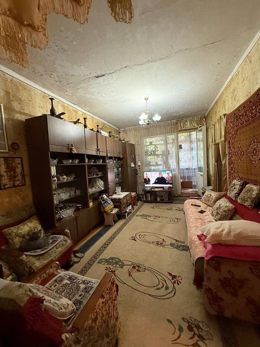 Юнусабад 15, 2/4/4. Балкон 1,5*6.