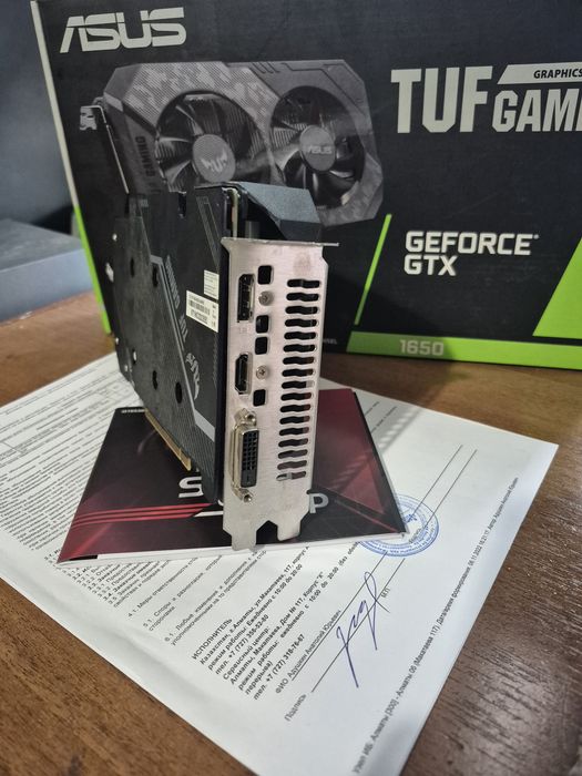Продам ASUS GTX 1650 4Gb GDDR6
