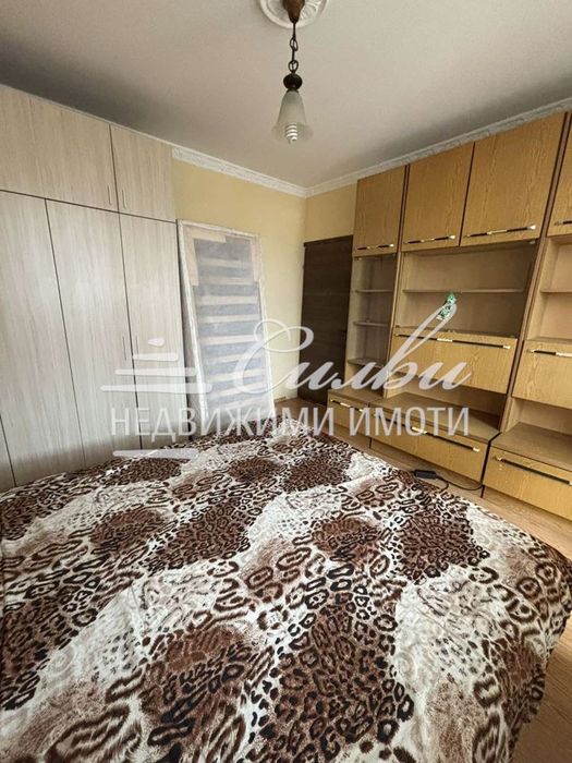 Дава се под наем Двустаен апартамент в Шумен, Еверест - 66 кв.м за 239.7 € - Снимка #3