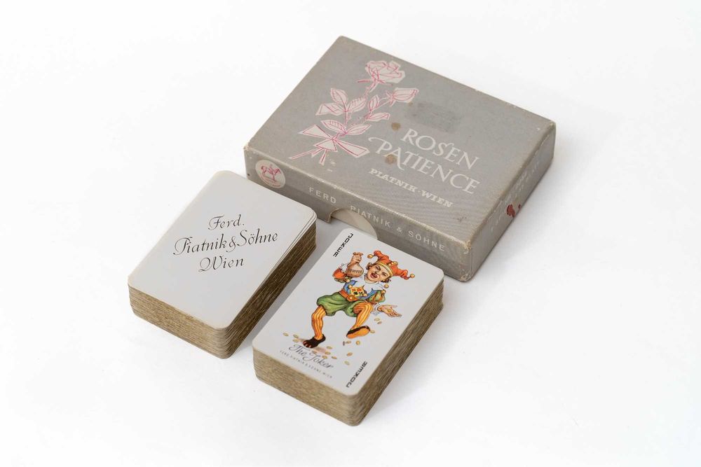 Лот от 4 комплекта карти Piatnik с дизайни в стил Rokoko