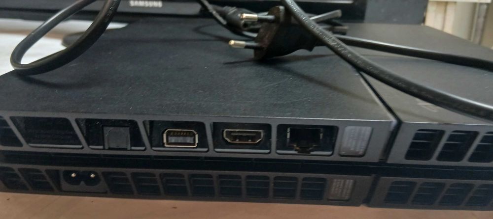 Playstation 4 v 7.51