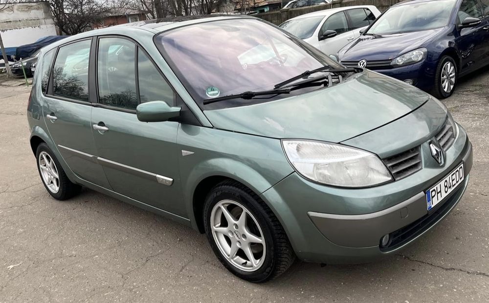 Vând Renault Megane Scenic 2
