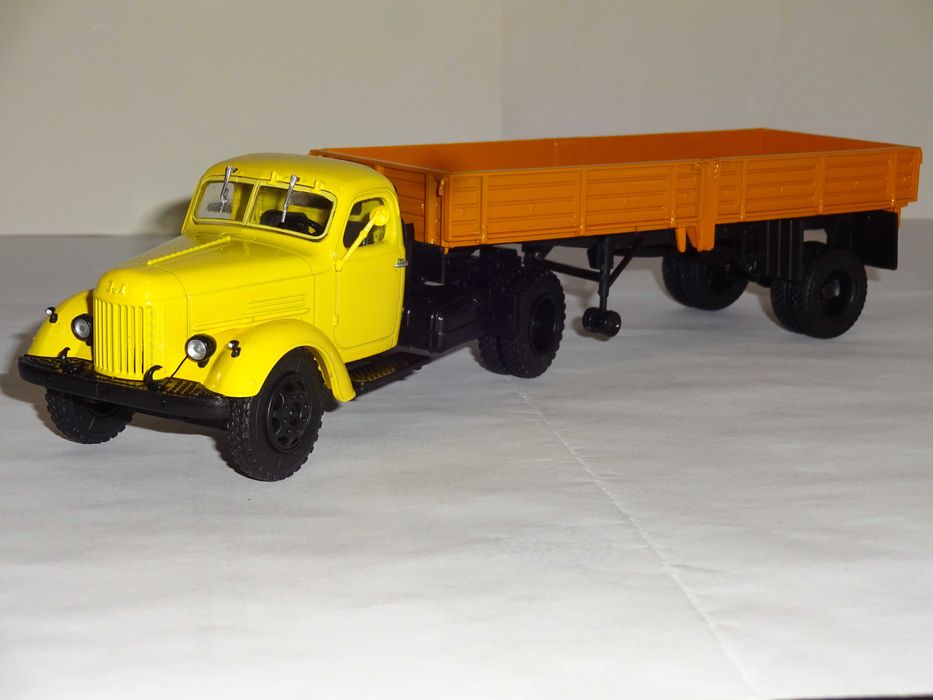 Масштабные модели 1/43 продам.