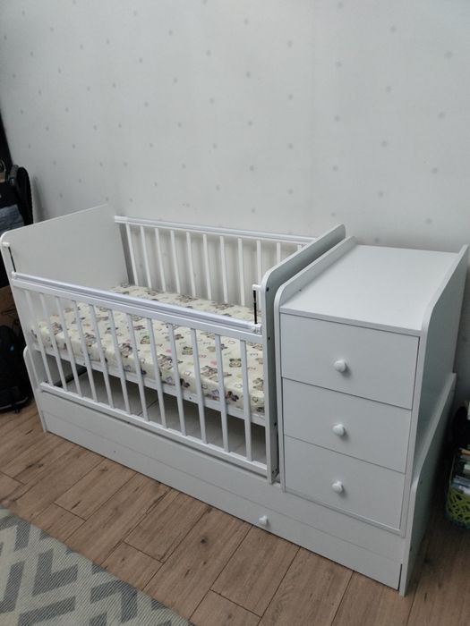 Детские кровати и колыбели