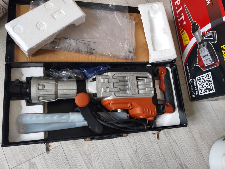 Отбойник новый продается