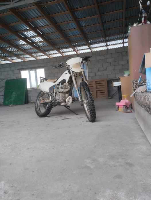 Продам эндуро 250кубов