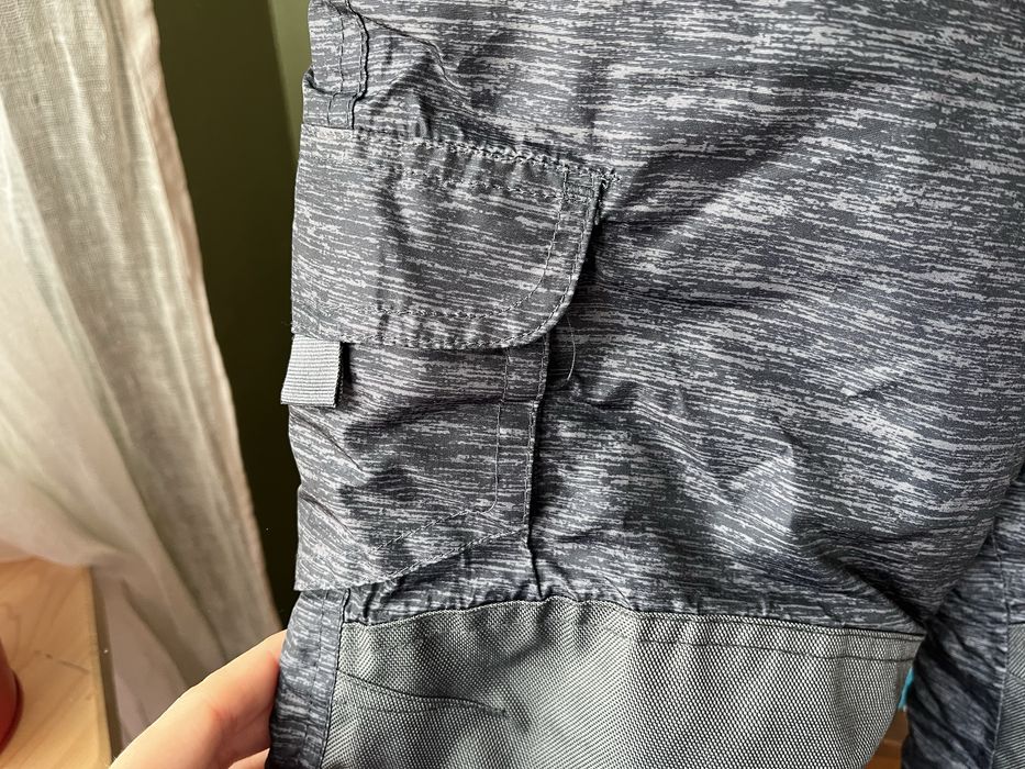 Ски панталон, грейка Champion и розово яке Sfera - 4-5 години