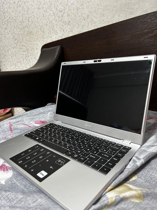 Продам ноутбук DEXP новый