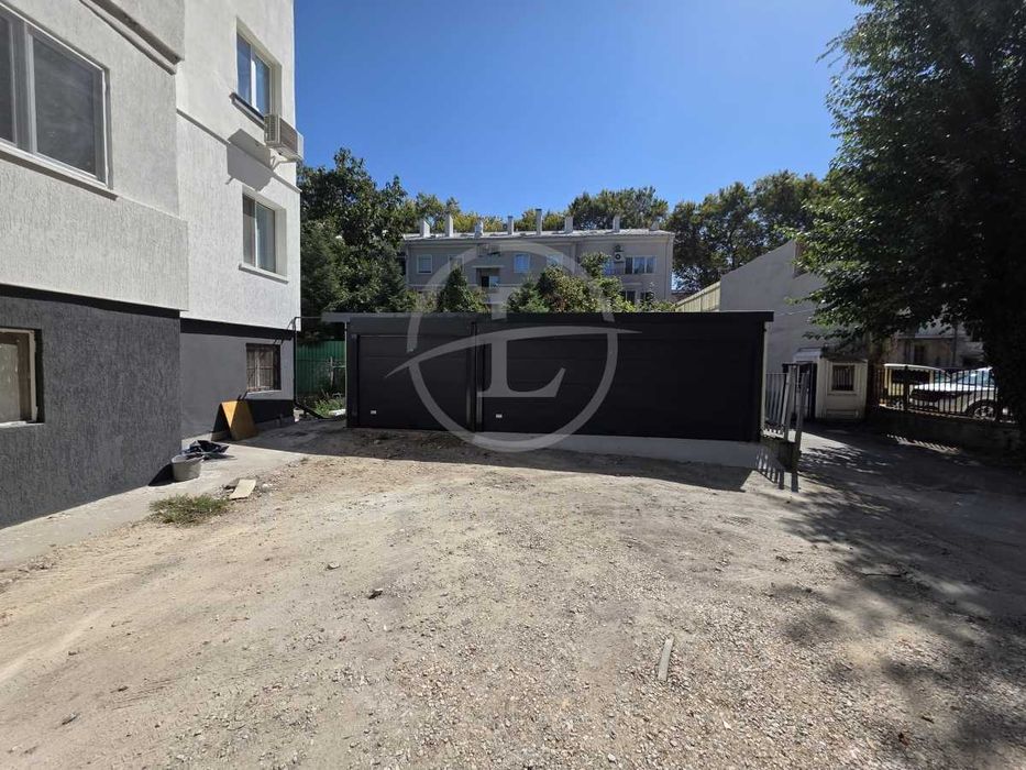 Продава се Тристаен апартамент в Пловдив, Център - 120 кв.м за 3750 €/кв.м - Снимка #22