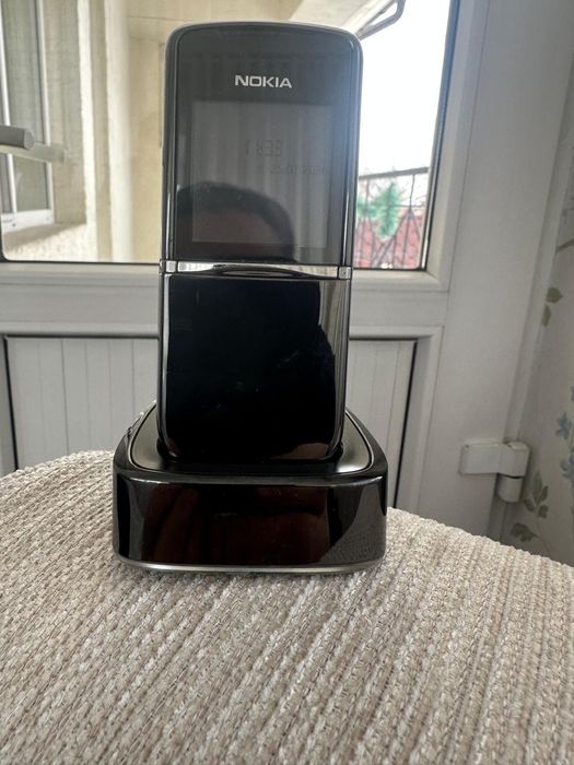 Продам сотовый телефон Нокиа 8800