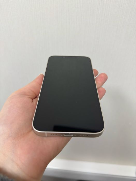 IPhone 14 белый