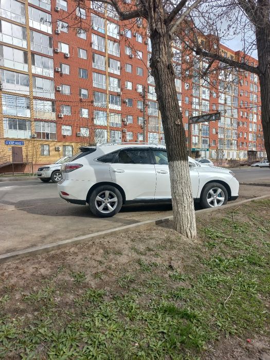 Авто Лексус рх350