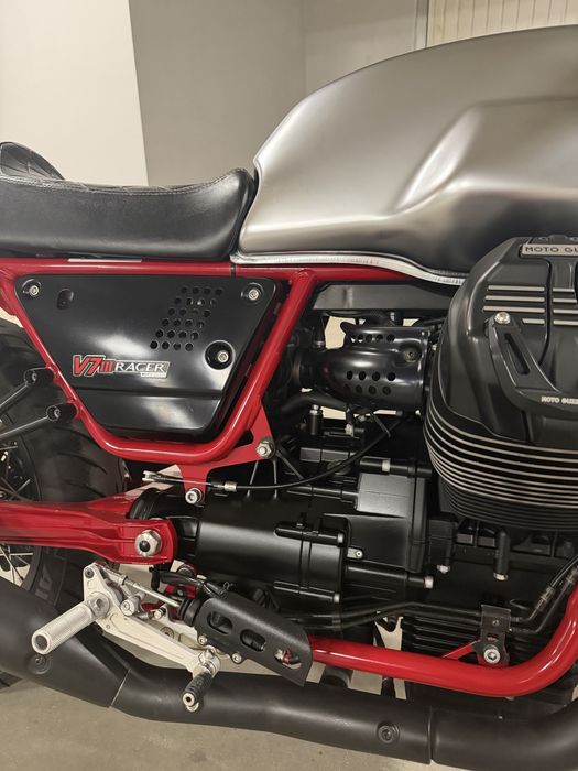 Moto Guzzi V7 III Racer | Öhlins | Brembo | Numbered edition