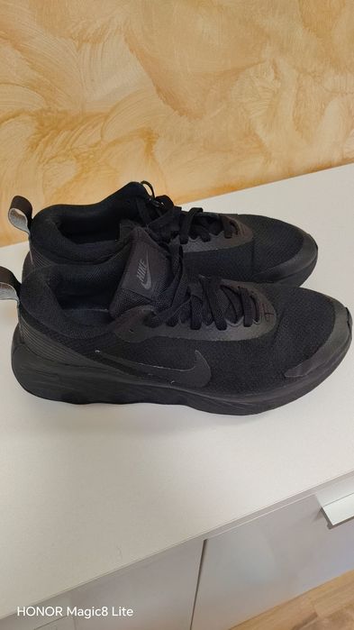 Дамски маратонки Nike