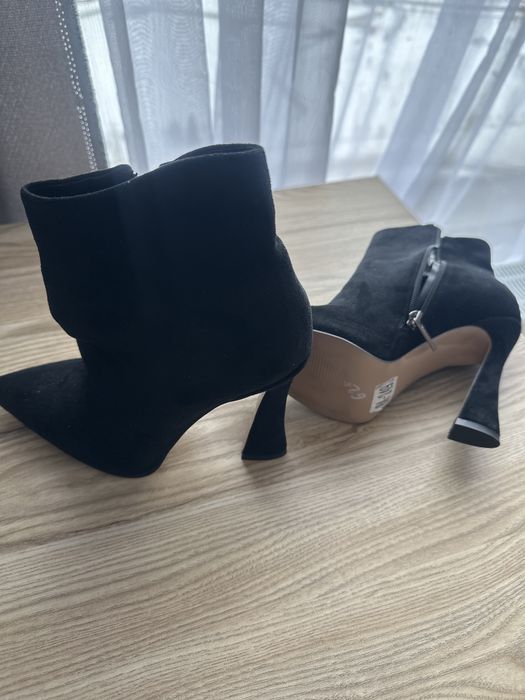 Ботильоны черный цветы размер 36