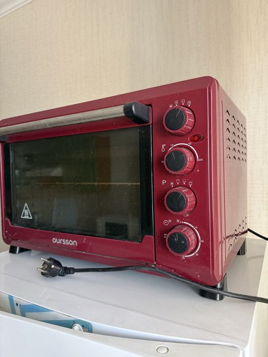 Настольная электропечь Oursson MO4225 DC красный