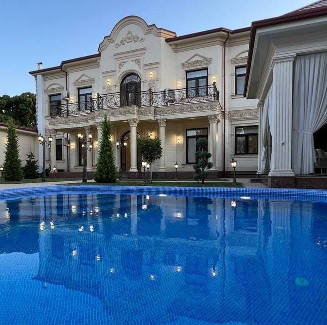 Срочно продается шикарный особняк