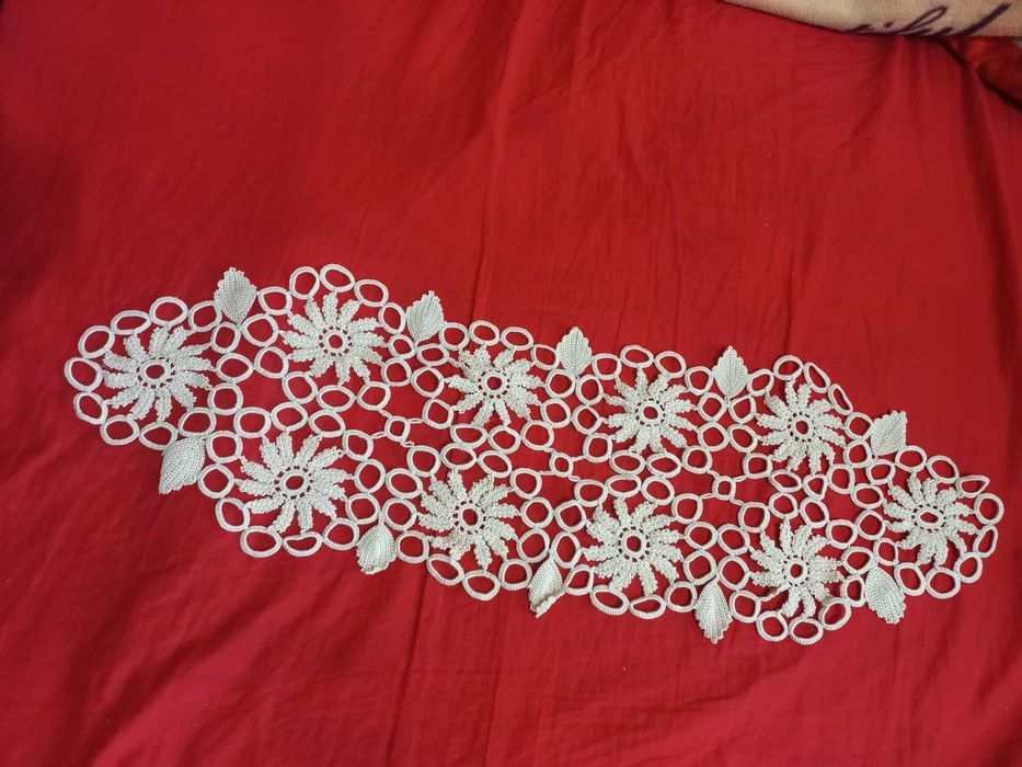 Vind  ieftin  3  macrameuri