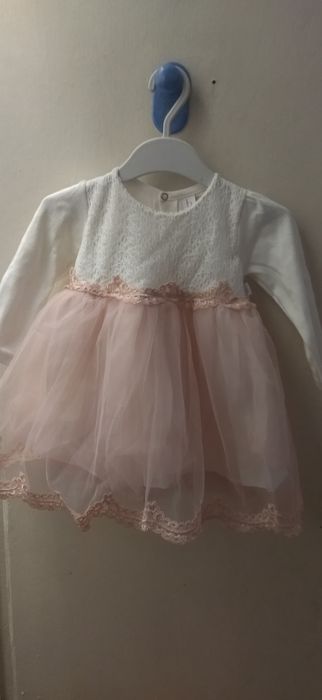 продам детские нарядные платья