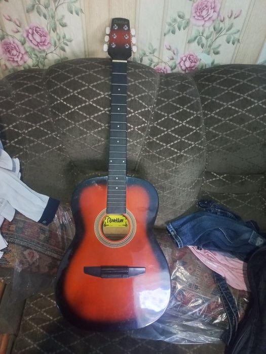 Гитара новая в чихле