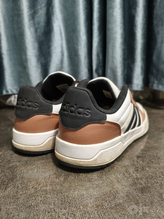 Оригинальные кроссовки Adidas Entrape