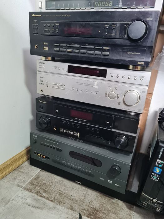 Stații muzică aduse din Danemarca, în stare bună de funcționare si Sony,aduse din Danemarca de o zi