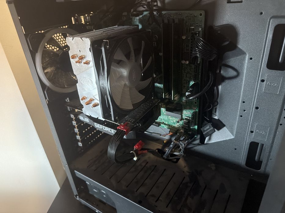 PC GAMING Nvidia GTX 1660 super 6GB 16GB RAM i 3 8100
