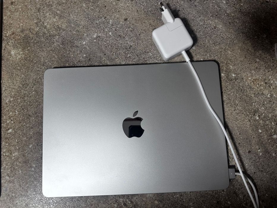 MacBook air 13 M 3 2024
