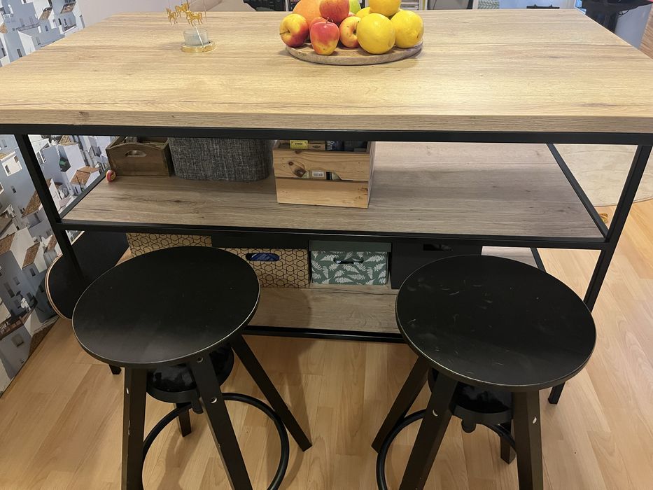 Остров за кухня / всекидневна