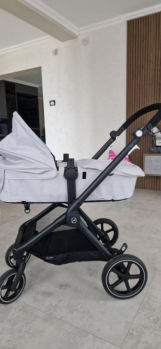 Carucior Cybex Eos
