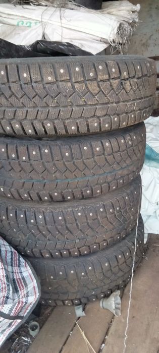 Продам резины зимние с дисками 195/65R15